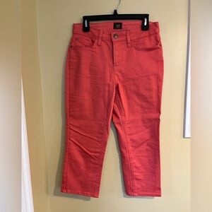 Capri coral colored  Lee jeans